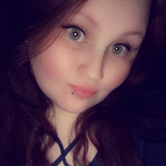 Meet your Posher, Kerri - Picture 1 of 1